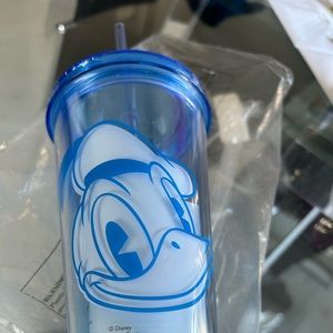 NWT Authentic Donald Duck Tumbler with straw